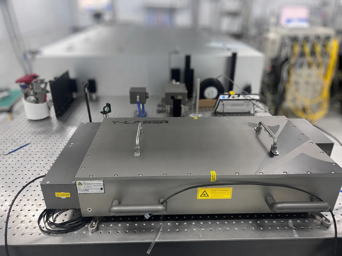 Sub-Kilowatt-Class Yb Femtosecond + Multi-Pass Cell Post-Compression